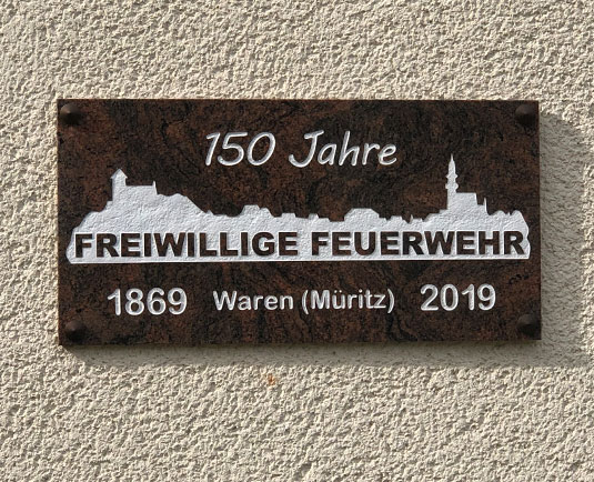 Schrifttafel aus Naturstein